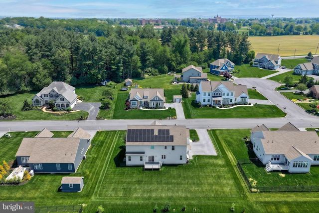 1549 CAMBRIDGE DR, Lebanon, PA 17042