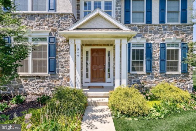 1549 CAMBRIDGE DR, Lebanon, PA 17042