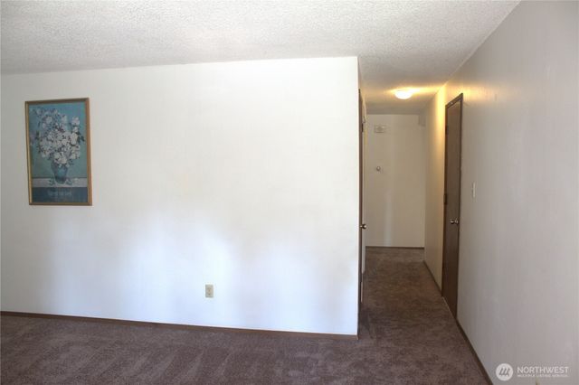 313 & 315 146th Place NE, Bellevue, WA 98007