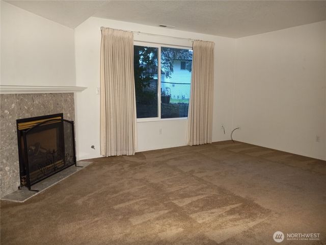 313 & 315 146th Place NE, Bellevue, WA 98007