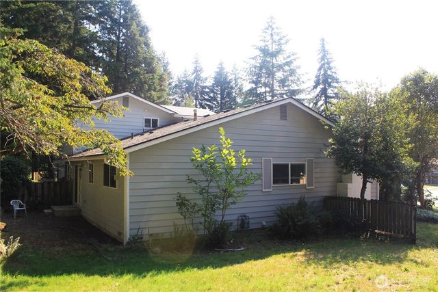 313 & 315 146th Place NE, Bellevue, WA 98007