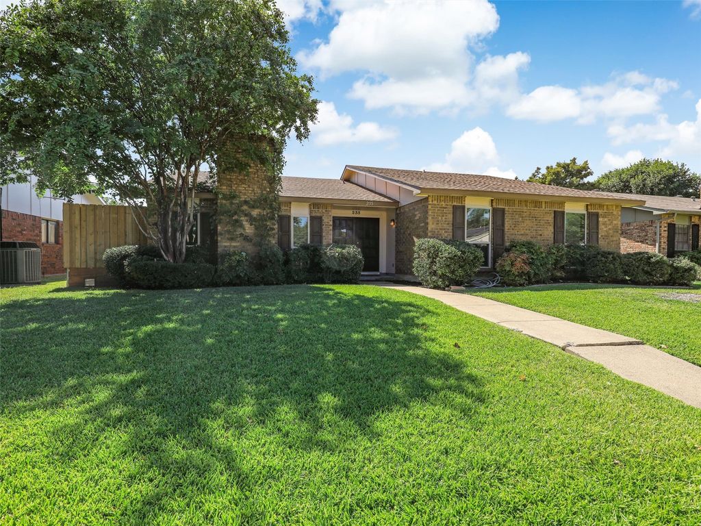 235 Woodhurst Drive, Coppell, TX 75019