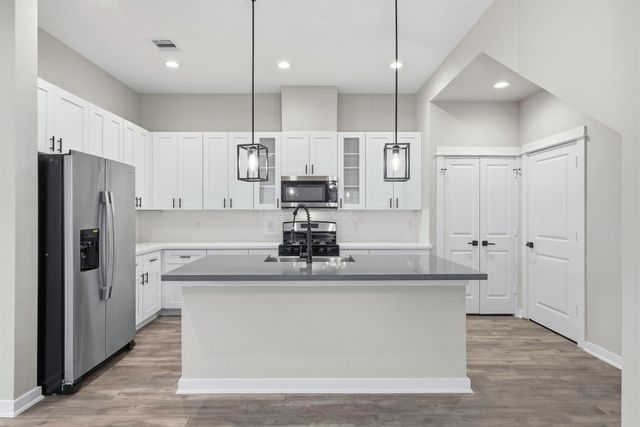 411 Stonework Landing Lane, Houston, TX 77076