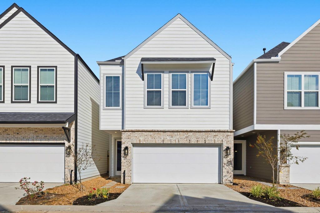 411 Stonework Landing Lane, Houston, TX 77076