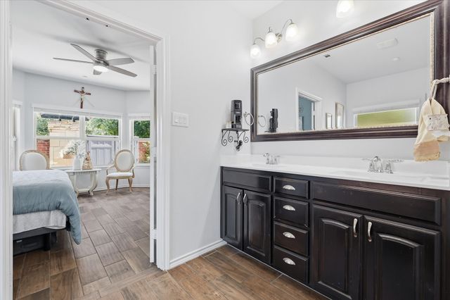 5901 Glenwood Drive, Denton, TX 76208