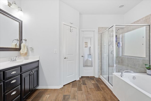 5901 Glenwood Drive, Denton, TX 76208