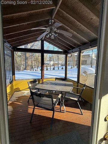 4495 Maybee Road, Lake Orion, MI 48359