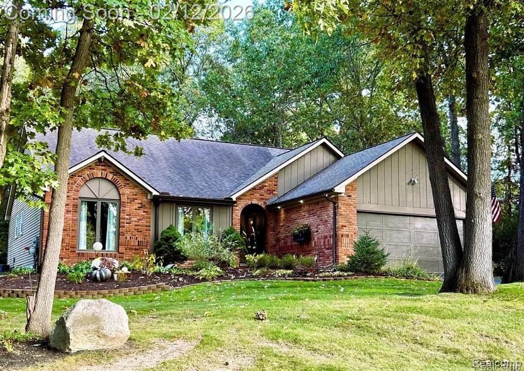 4495 Maybee Road, Lake Orion, MI 48359