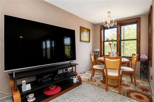 2800 Coyle St Apt 322, New York City, NY 11235