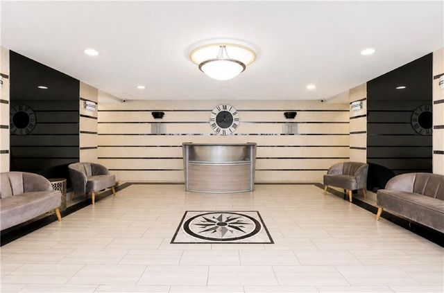 2800 Coyle St Apt 322, New York City, NY 11235