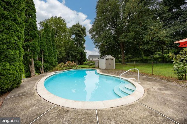 724 W NIELDS ST, West Chester, PA 19382