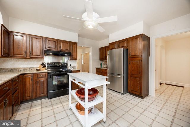 724 W NIELDS ST, West Chester, PA 19382