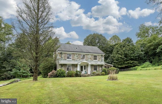 724 W NIELDS ST, West Chester, PA 19382