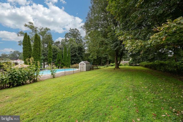 724 W NIELDS ST, West Chester, PA 19382