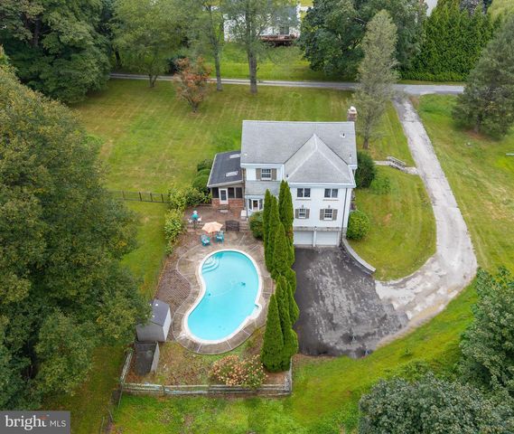 724 W NIELDS ST, West Chester, PA 19382