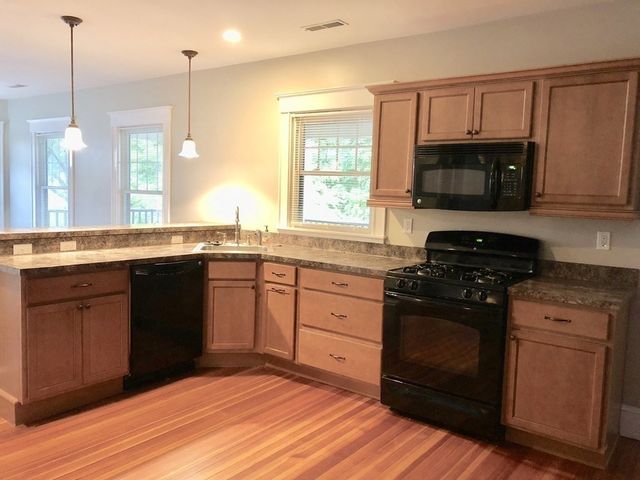 205 Hammond Street 4, Waltham, MA 02451