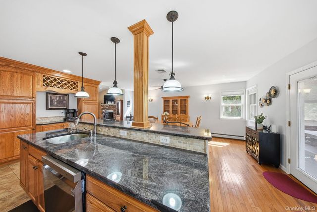3 Puritan Lane, Washingtonville, NY 10992