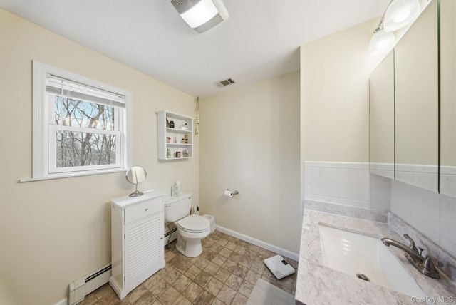 3 Puritan Lane, Washingtonville, NY 10992