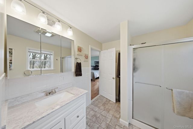 3 Puritan Lane, Washingtonville, NY 10992
