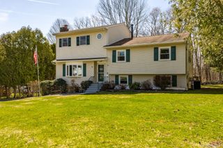 3 Puritan Lane, Washingtonville, NY 10992