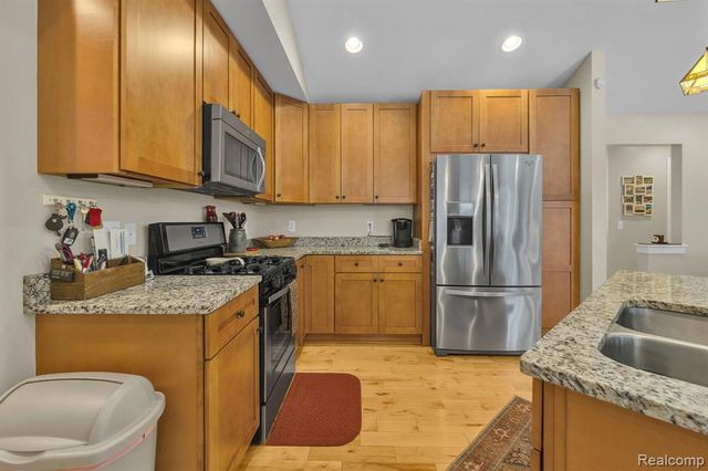 5291 Bella Drive, Highland, MI 48356