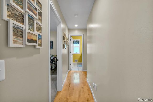 5291 Bella Drive, Highland, MI 48356