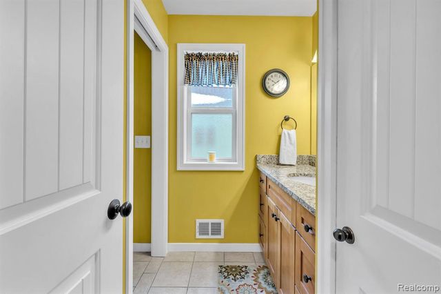 5291 Bella Drive, Highland, MI 48356