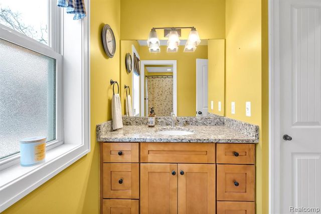 5291 Bella Drive, Highland, MI 48356