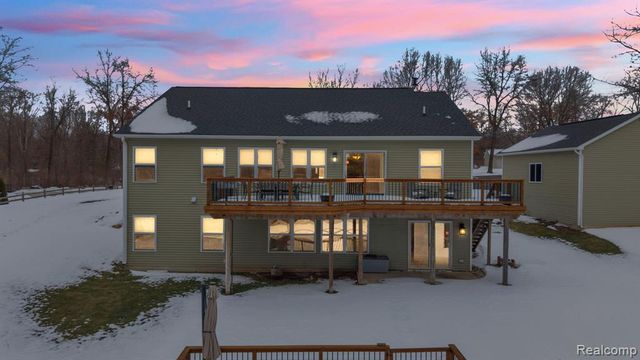 5291 Bella Drive, Highland, MI 48356