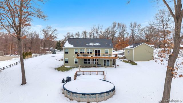 5291 Bella Drive, Highland, MI 48356