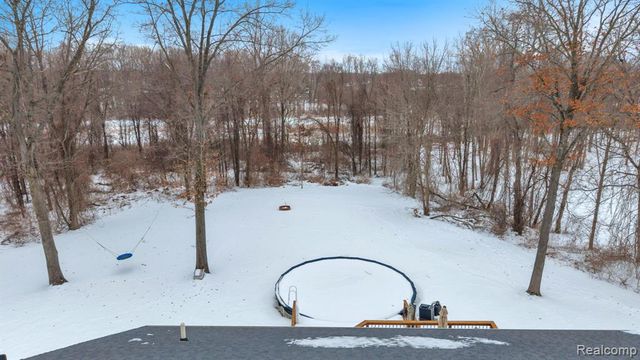 5291 Bella Drive, Highland, MI 48356