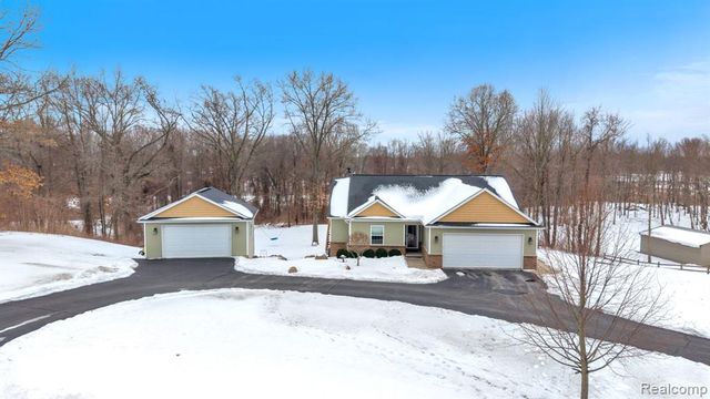 5291 Bella Drive, Highland, MI 48356