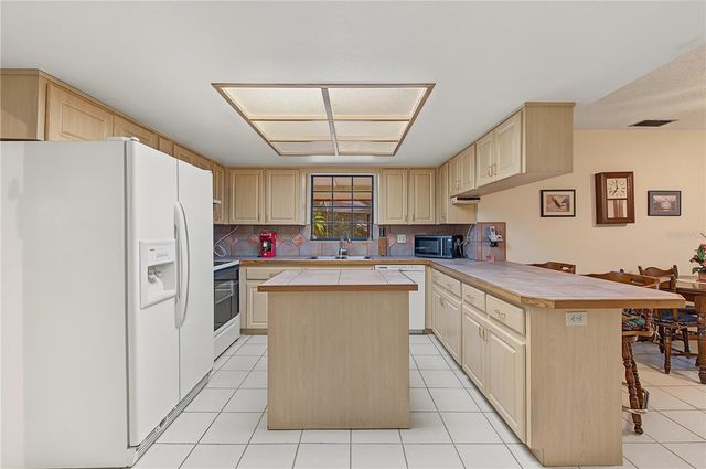 4926 PARSON BROWN LANE, Palm Harbor, FL 34684