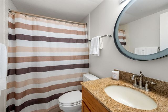 60 Longwood Ave 602, Brookline, MA 02446