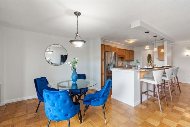 60 Longwood Ave 602, Brookline, MA 02446