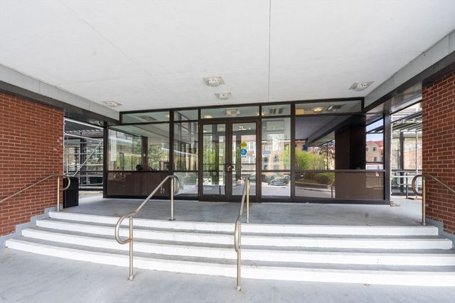 60 Longwood Ave 602, Brookline, MA 02446