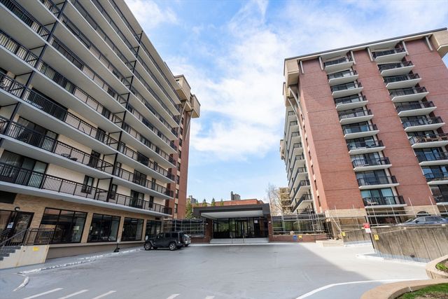 60 Longwood Ave 602, Brookline, MA 02446