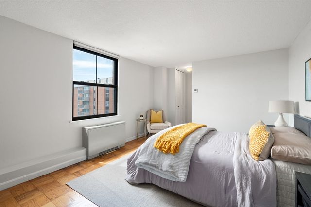 60 Longwood Ave 602, Brookline, MA 02446