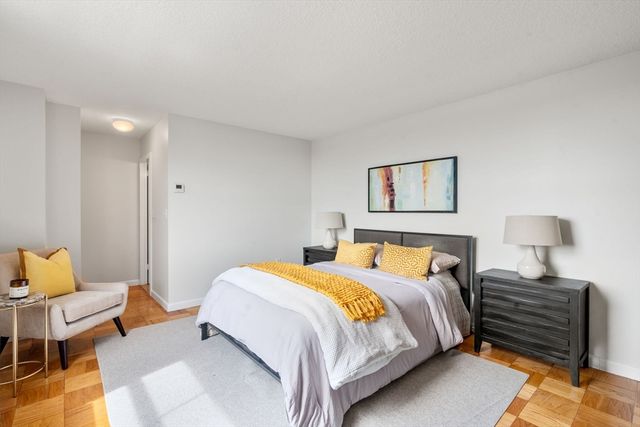 60 Longwood Ave 602, Brookline, MA 02446