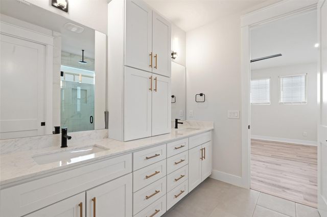 2709 Bristol DR 1, Austin, TX 78723