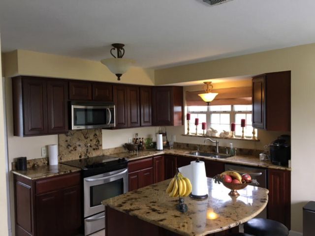 9217 County Road 2226, Taft, TX 78390