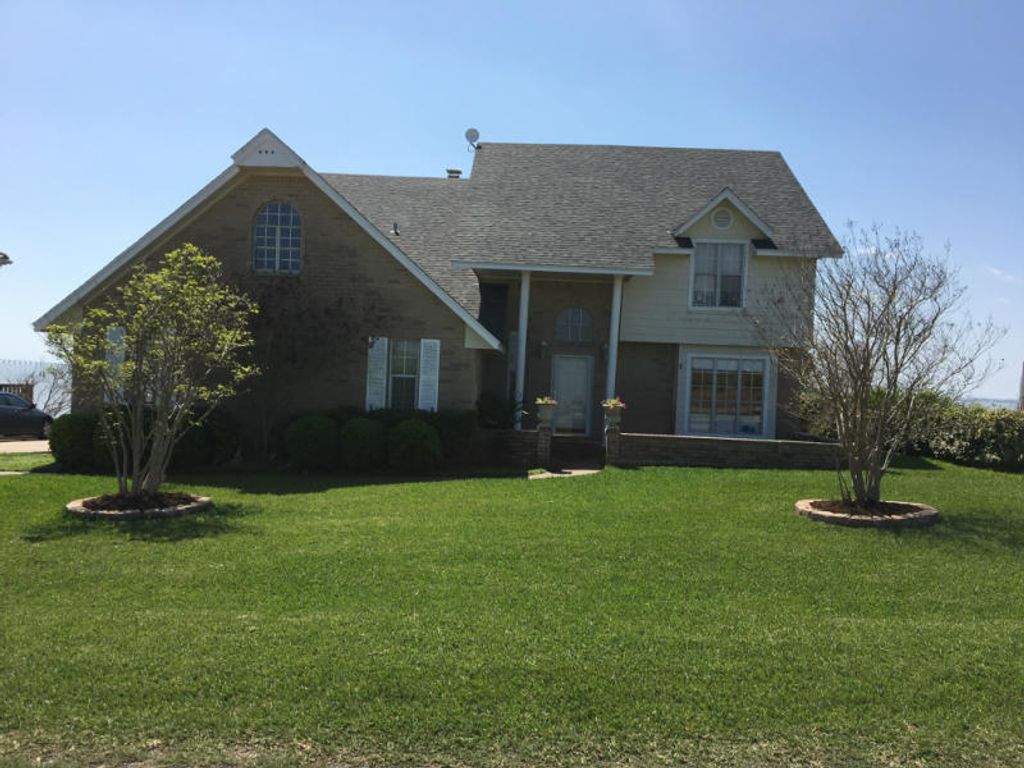 9217 County Road 2226, Taft, TX 78390