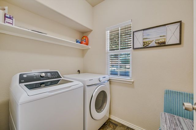 341 Bird Dog BND, Bastrop, TX 78602