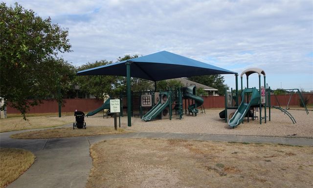 341 Bird Dog BND, Bastrop, TX 78602