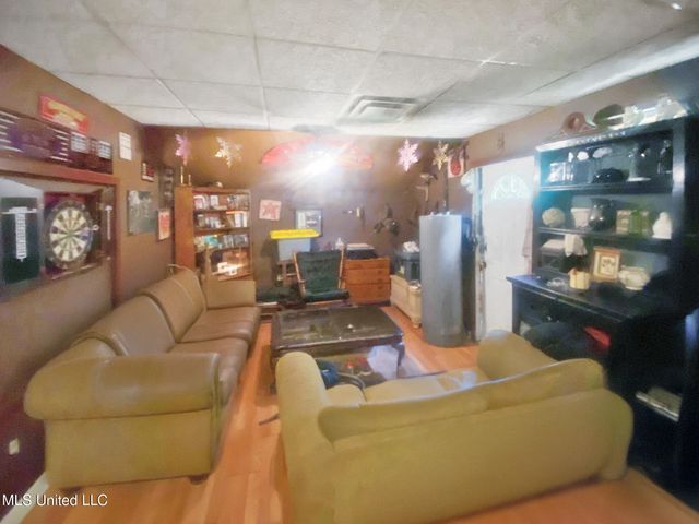 305 Bazinsky Road, Vicksburg, MS 39180