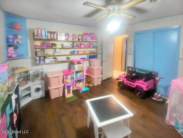 305 Bazinsky Road, Vicksburg, MS 39180