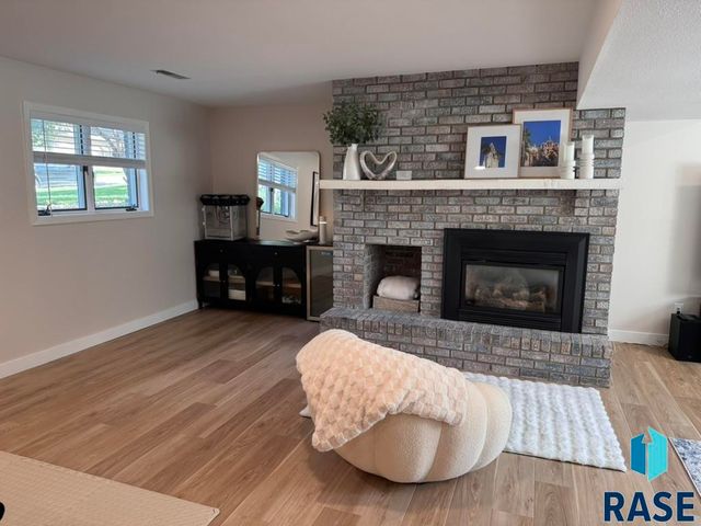 4705 S Woodwind Ln Lane, Sioux Falls, SD 57103