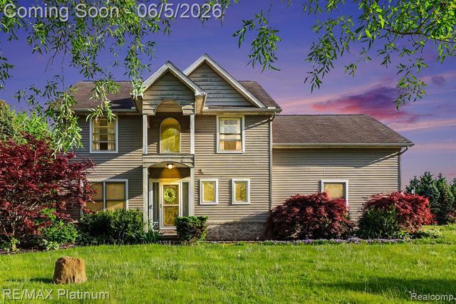 9731 Fountain Lane, Fowlerville, MI 48836