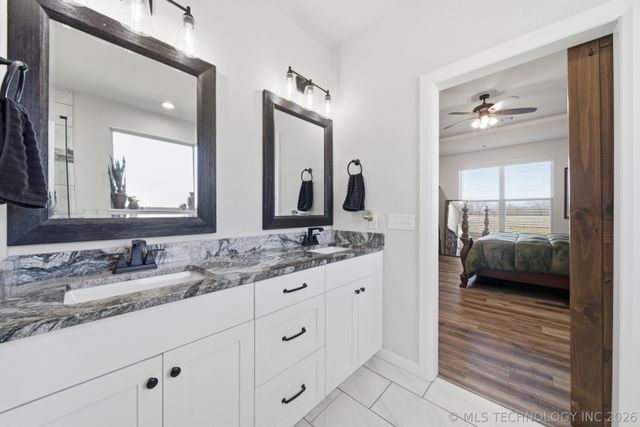 16144 S 251st East Avenue, Coweta, OK 74429