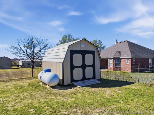 16144 S 251st East Avenue, Coweta, OK 74429